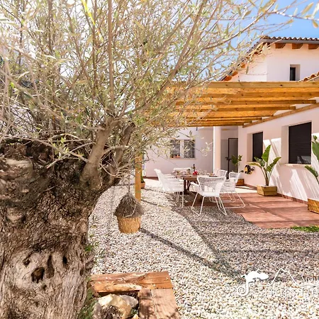 Serranita - Stylish With Views And Air Conditioning 15 Mins To Sitges