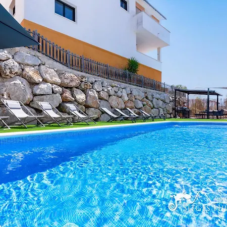 Serranita - Stylish With Views And Air Conditioning 15 Mins To Sitges Olivella