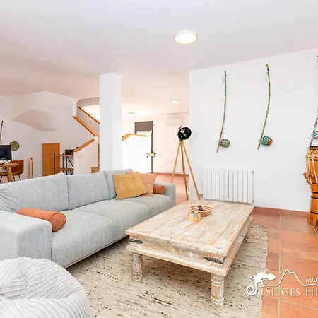 Serranita - Stylish With Views And Air Conditioning 15 Mins To Sitges فيلة