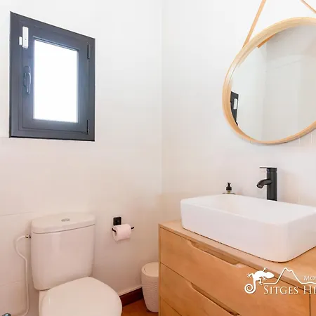 فيلة Serranita - Stylish With Views And Air Conditioning 15 Mins To Sitges *