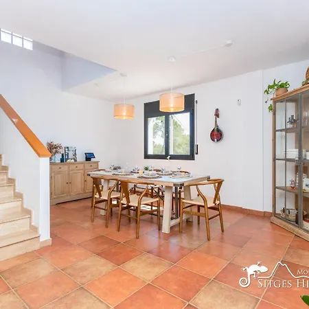 Serranita - Stylish With Views And Air Conditioning 15 Mins To Sitges Olivella