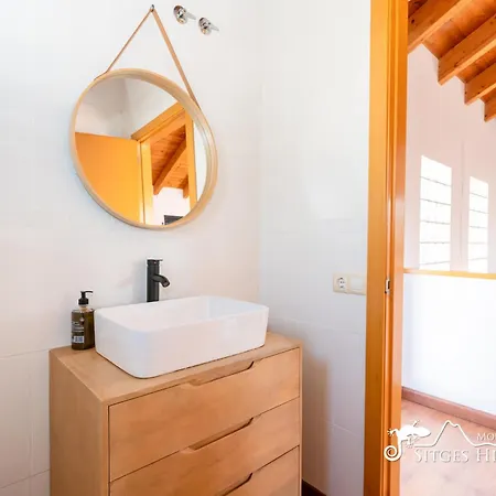 Serranita - Stylish With Views And Air Conditioning 15 Mins To Sitges * Olivella