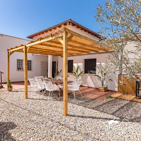 Serranita - Stylish With Views And Air Conditioning 15 Mins To Sitges