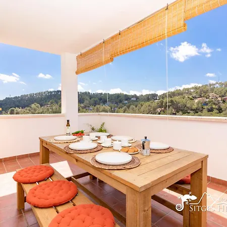 Serranita - Stylish With Views And Air Conditioning 15 Mins To Sitges Villa *