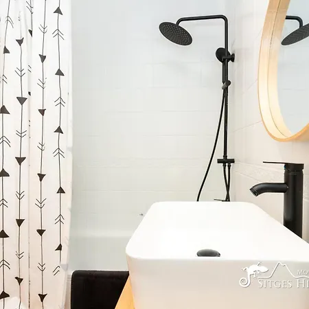Serranita - Stylish With Views And Air Conditioning 15 Mins To Sitges *